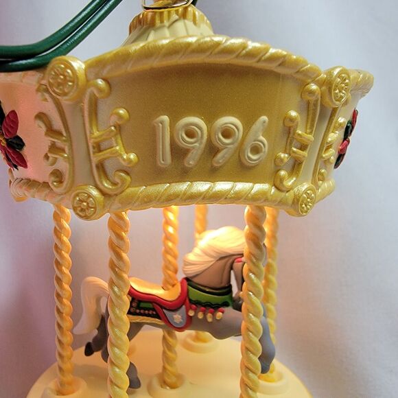 Christmas Tobin Fraley Holiday Carousel Hallmark Ornament #3 Light & Music 1996 - Picture 5 of 11